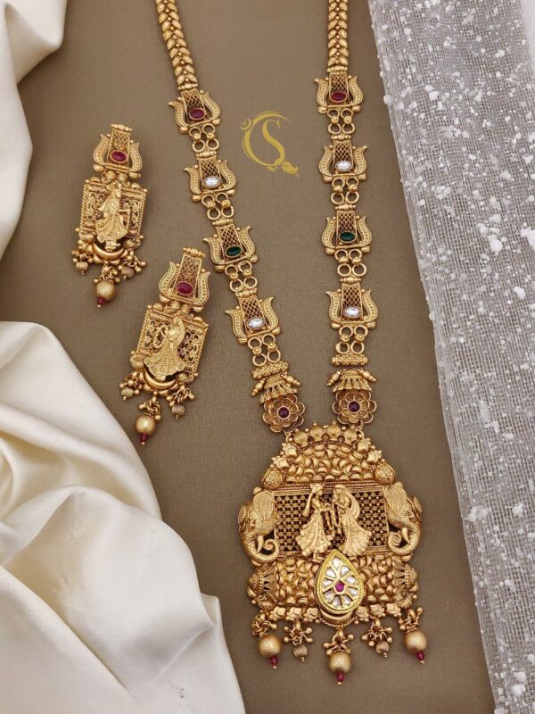 Antique Long Necklace Set