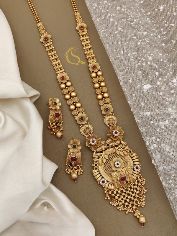 Antique Long Necklace Set