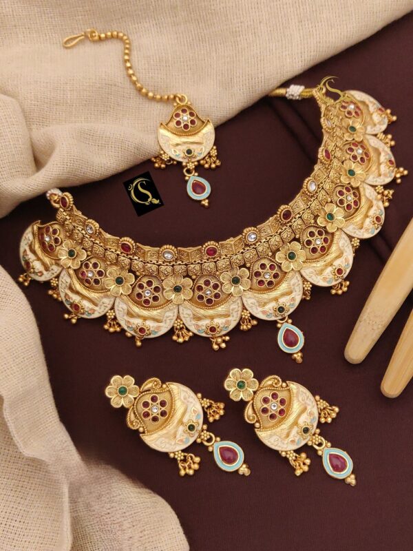 Antique Rajwadi Mina Choker